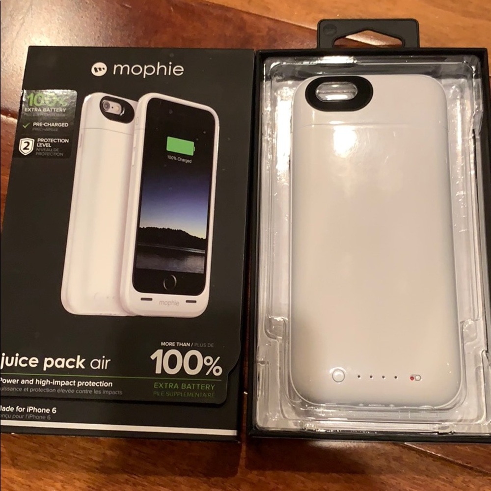 Mophie juice pack air made for iPhone 6.